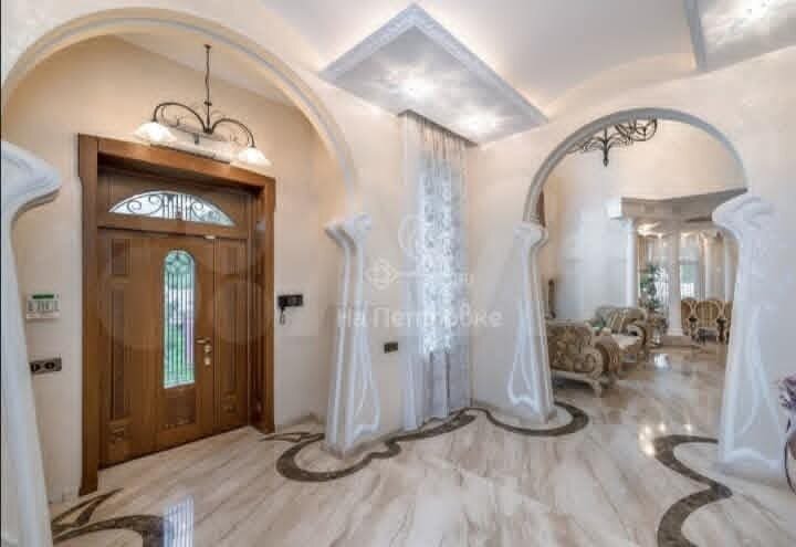 Скриншот с сайта Avito.ru. Листайте галерею