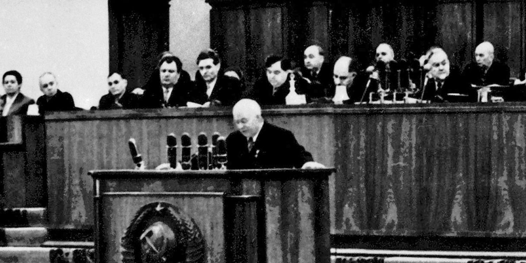 От Хрущева до Горбачева: традиция разоблачений или борьба за власть? Как на съезде 1986 года похоронили эпоху Брежнева