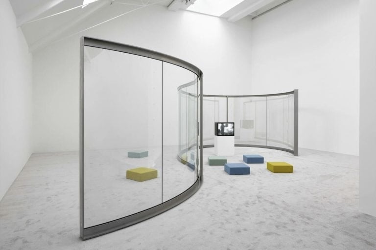 Dan Graham is a self-taught Georgian artist