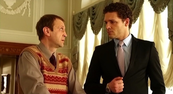 Следователь Бурков (Тимофей Трибунцев) и Эдуард Новиков (К. Крюков).