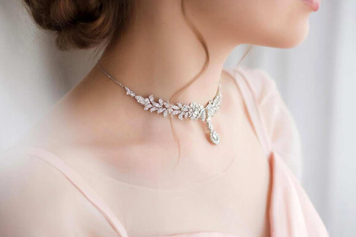 В 2025 году средний чек на ювелирные изделия вырос на 11 %.  Фото: Изображение сгенерировано с помощью ИИ / Светлана Возмилова