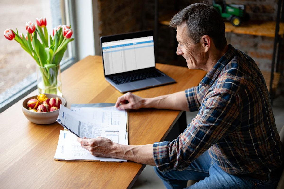 Фото: freepik / нейросеть reve