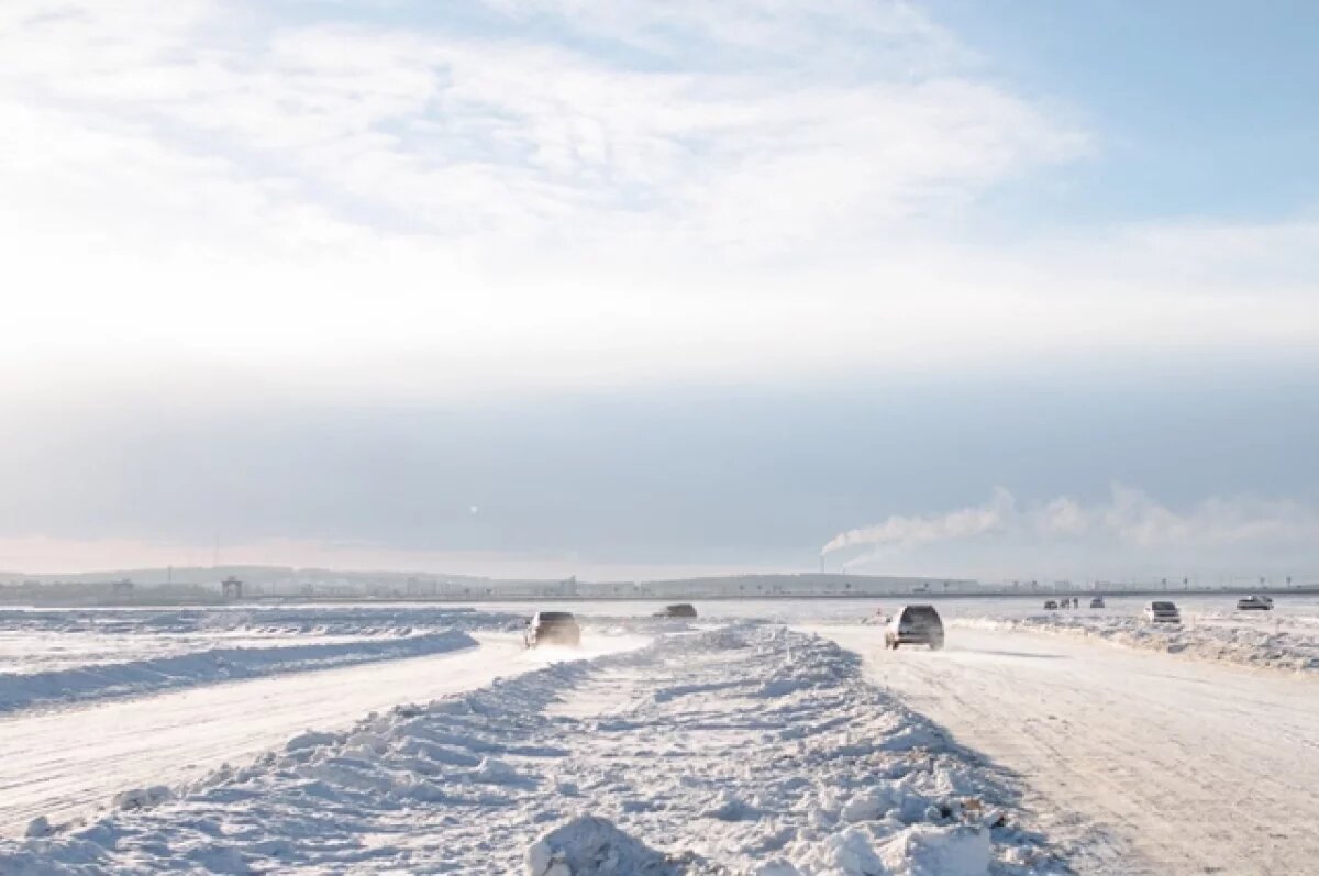    Тольятти встречает финал чемпионата России по ледовым автогонкам