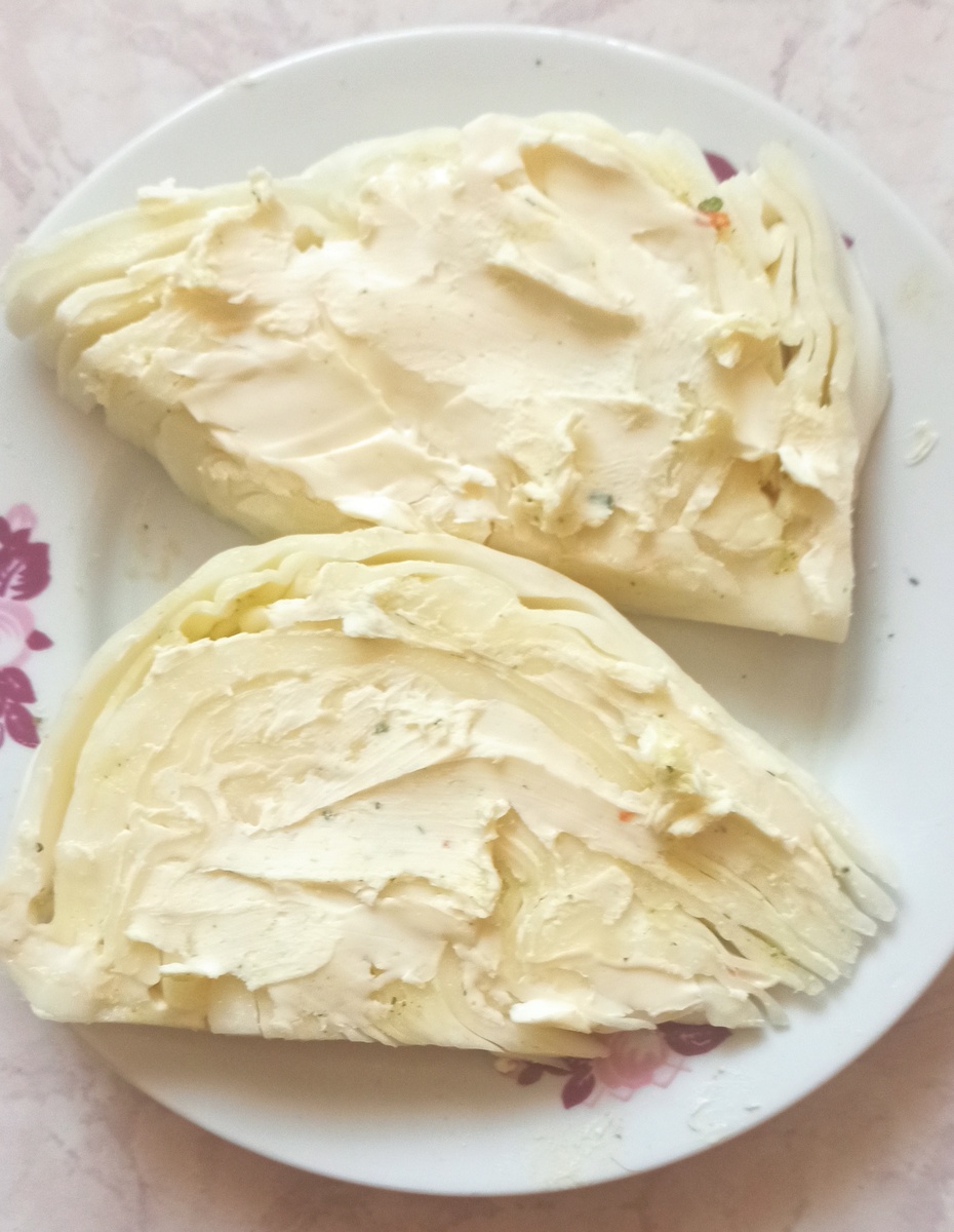 Тонким слоем. 