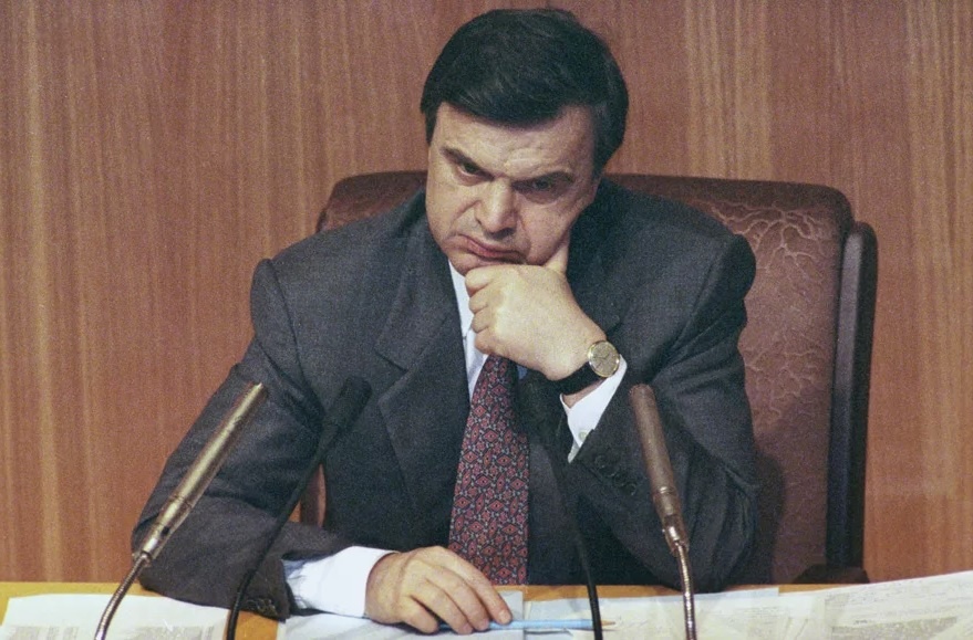 Руслан Имранович Хасбулатов - последний председатель Верховного Совета РСФСР 