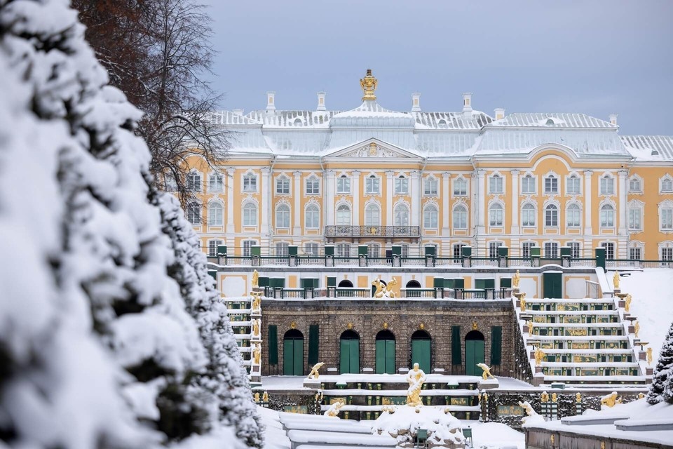    Большой петергофский дворец - сердце знаменитого дворцово-паркового ансамбля. Фото: ГМЗ «Петергоф»