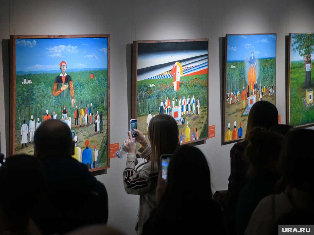     Выставки запланированы до весны 2027 года включительно