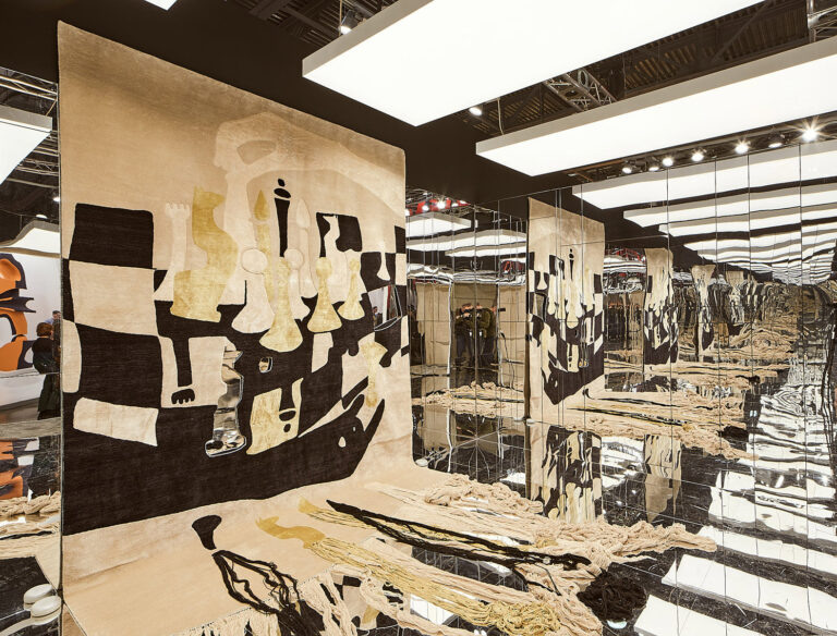 Словно портал в другую реальность