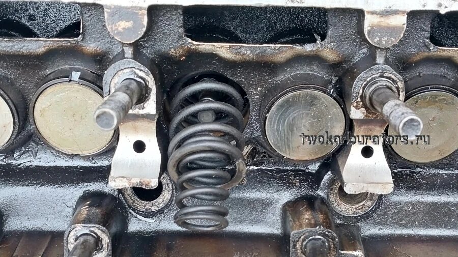 Замена пружин клапанов двигателя 2111