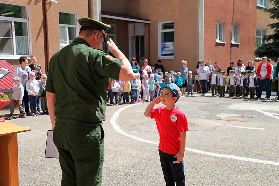    РВИО помогает учителям и ребятам воплощать в жизнь собственные патриотические проекты. Дмитрий АХМАДУЛЛИН