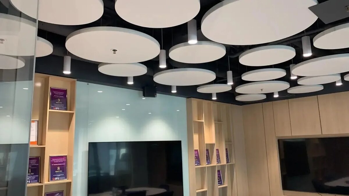Акустические панели K&R Design — решение для офисов с высокими потолками