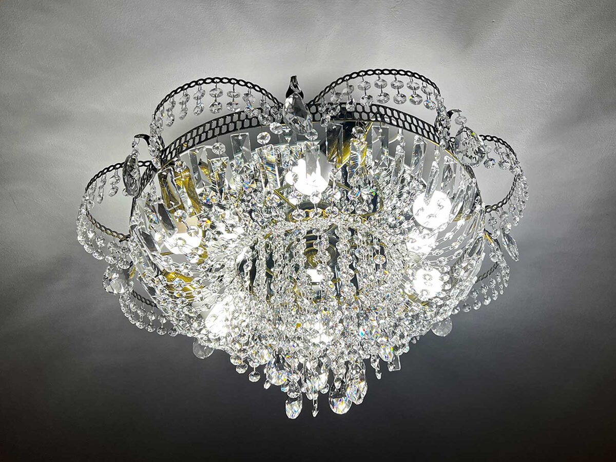 Люстра из хрусталя