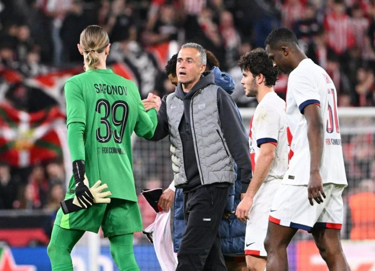     Луис Энрике высказался о сильных качествах Сафонова