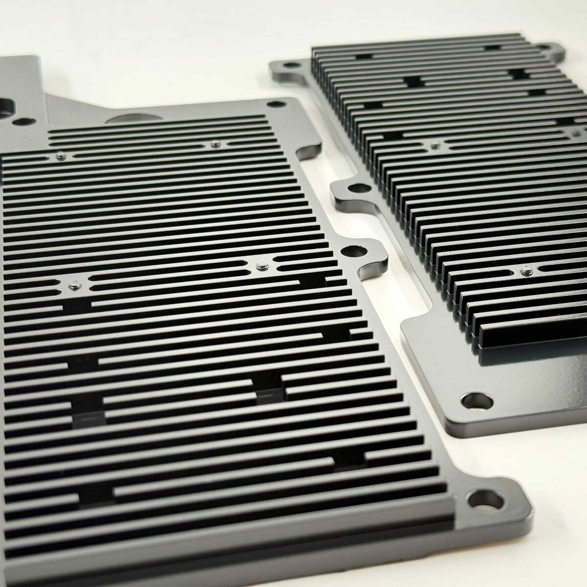 радиаторы охлаждения для средств связи