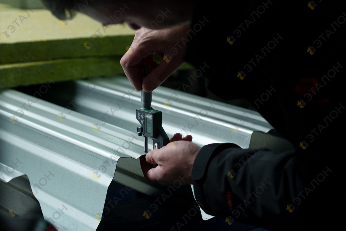 Измерение толщины профнастила