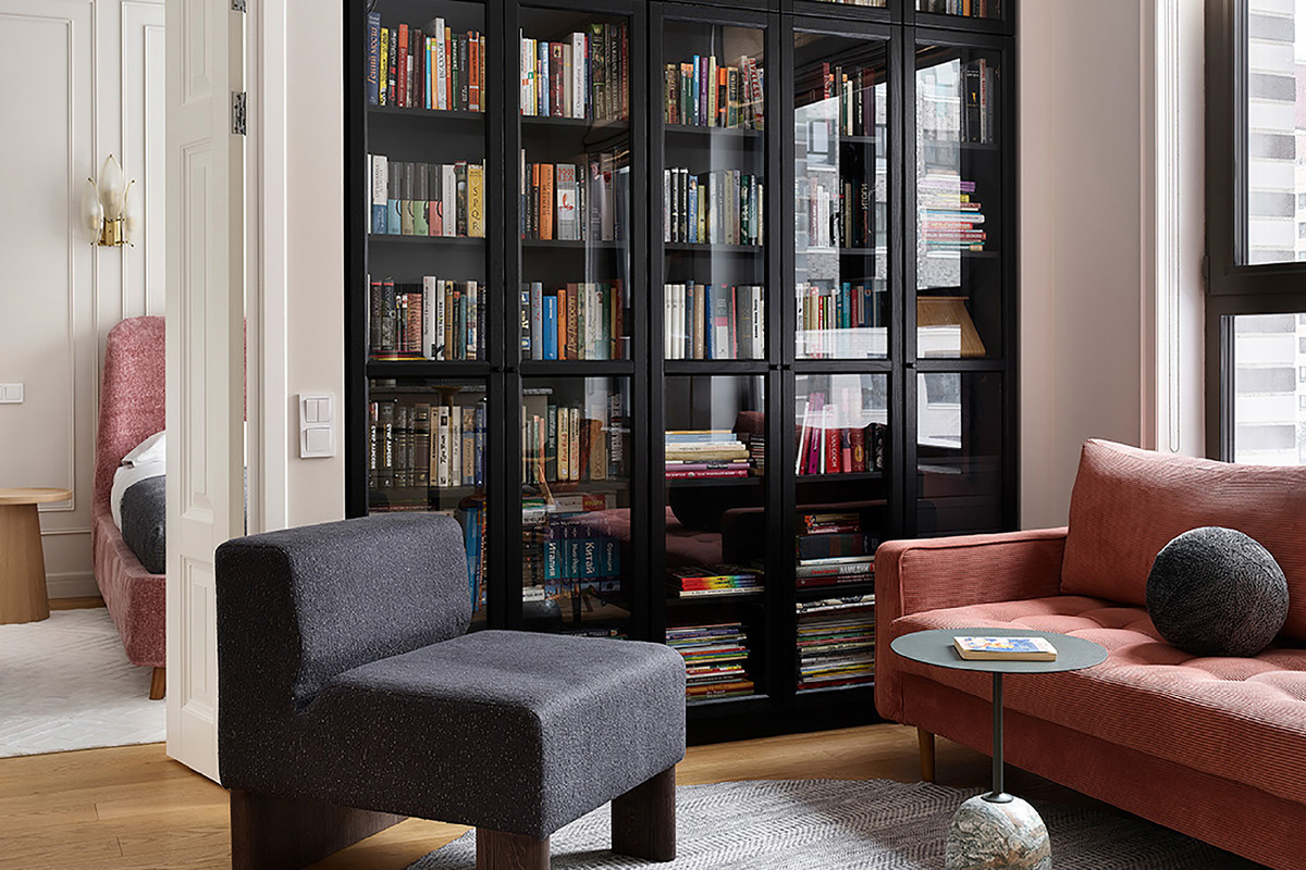 На фото: евродвушка 49 кв.м в г. Москве. Дизайнер: Екатерина Бурдина; стилисты: студия Yes We May; фотограф: Сергей Ананьев