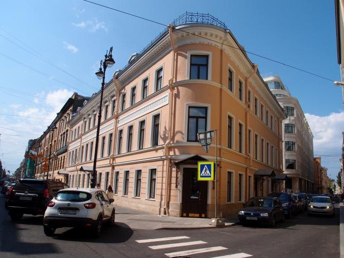 Автор фото: citywalls.ru. Дом Рогова на Загородном проспекте в Петербурге.