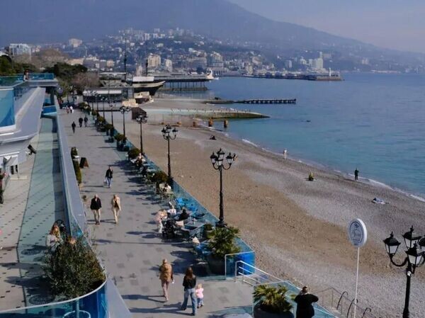 Мощное потепление: погода в Крыму в первые выходные весны