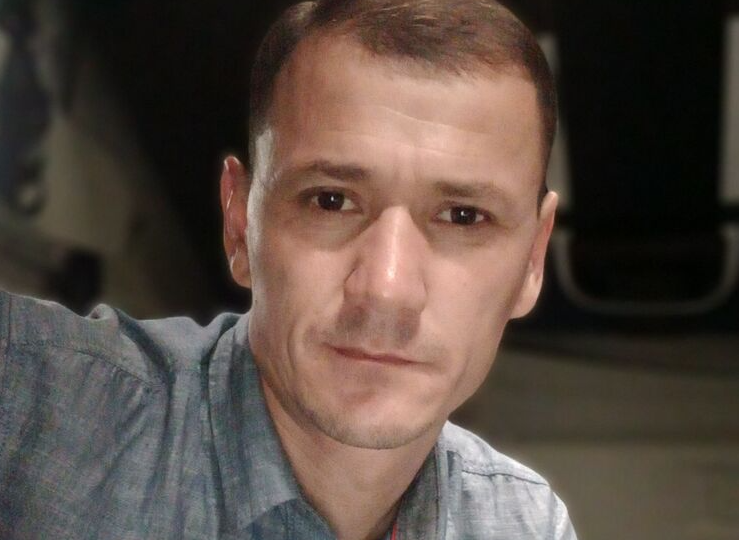 Решила обеспечить сына домашней едой, подстроив встречу с одинокой соседкой