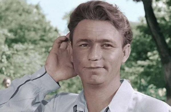 Женщины его боготворили: как Николай Рыбников стал настоящим секс-символом  📷
