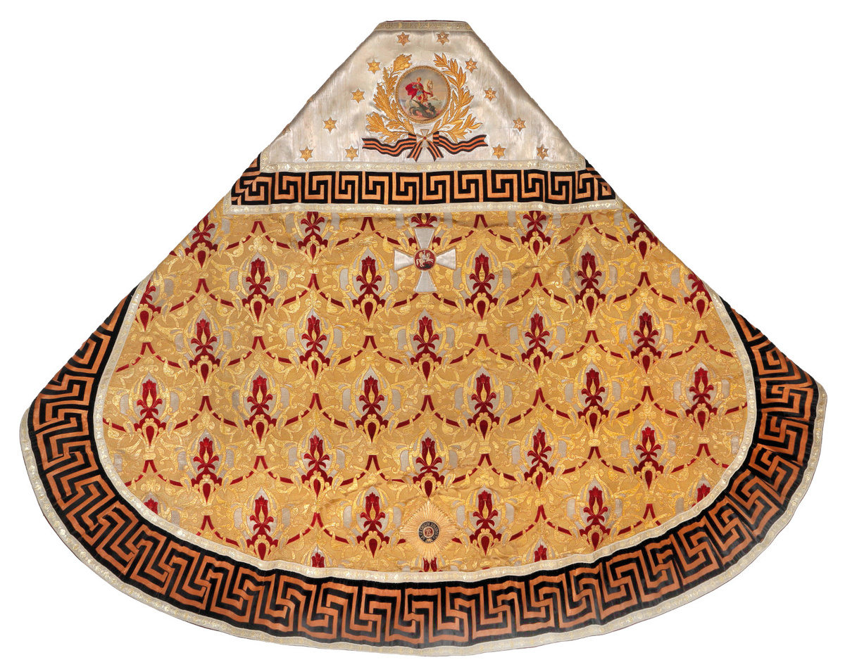 Георгиевское облачение иерея из музея истории религии в Санкт-Петербурге.