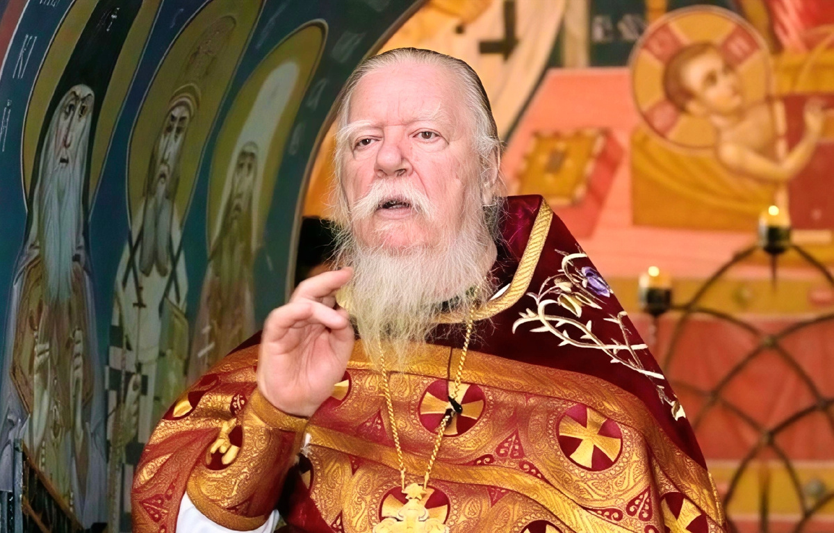 Димитрий Смирнов (07.03.1951 — 21.10.2020 гг.) — протоиерей, церковный и общественный деятель.