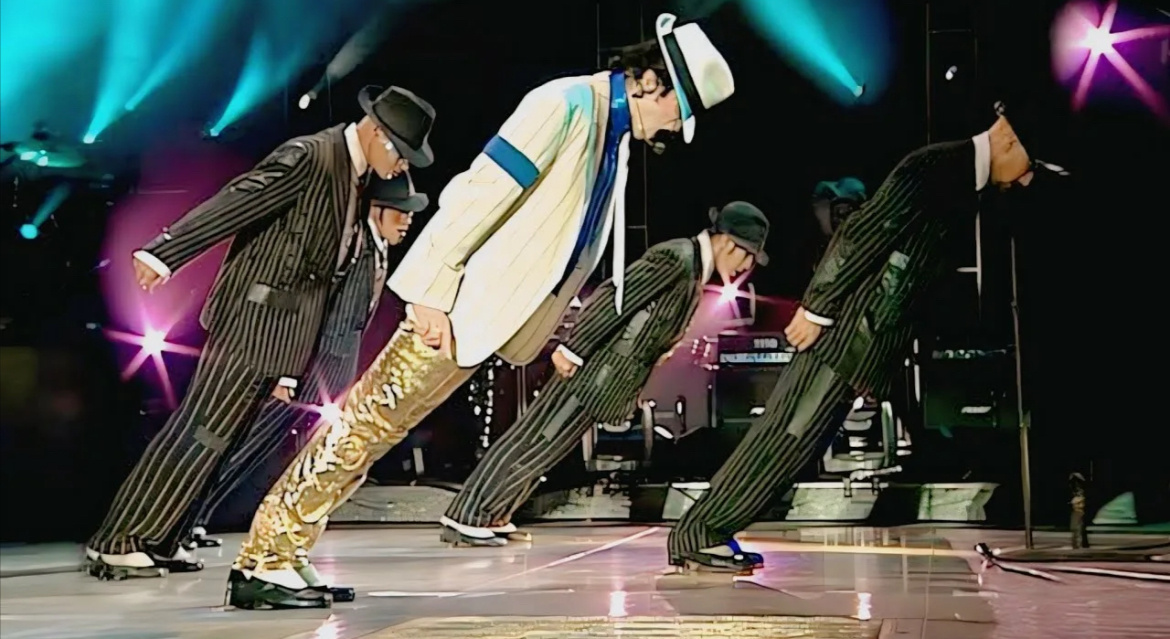 Майкл Джексон в клипе Smooth Criminal