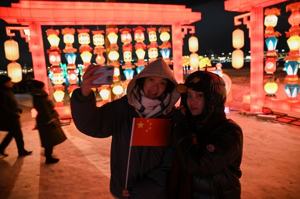    Фонари останутся до 2 марта. Алексей БУЛАТОВ