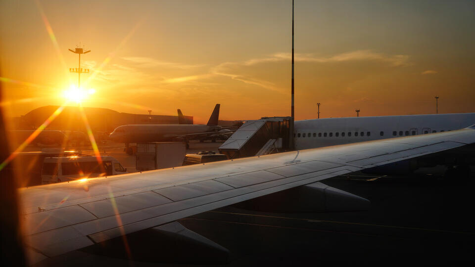     Самолет из Египта с неисправным автопилотом штатно сел в Шереметьеве ИЗВЕСТИЯ/Анна Селина