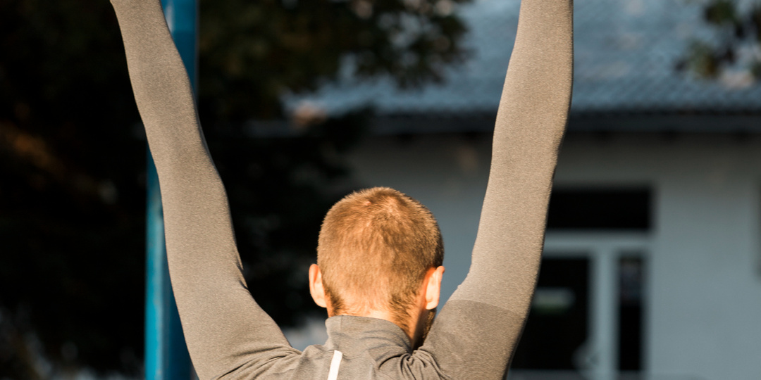 От 0 до 10 подтягиваний за месяц: простой метод тренировок для всех возрастов