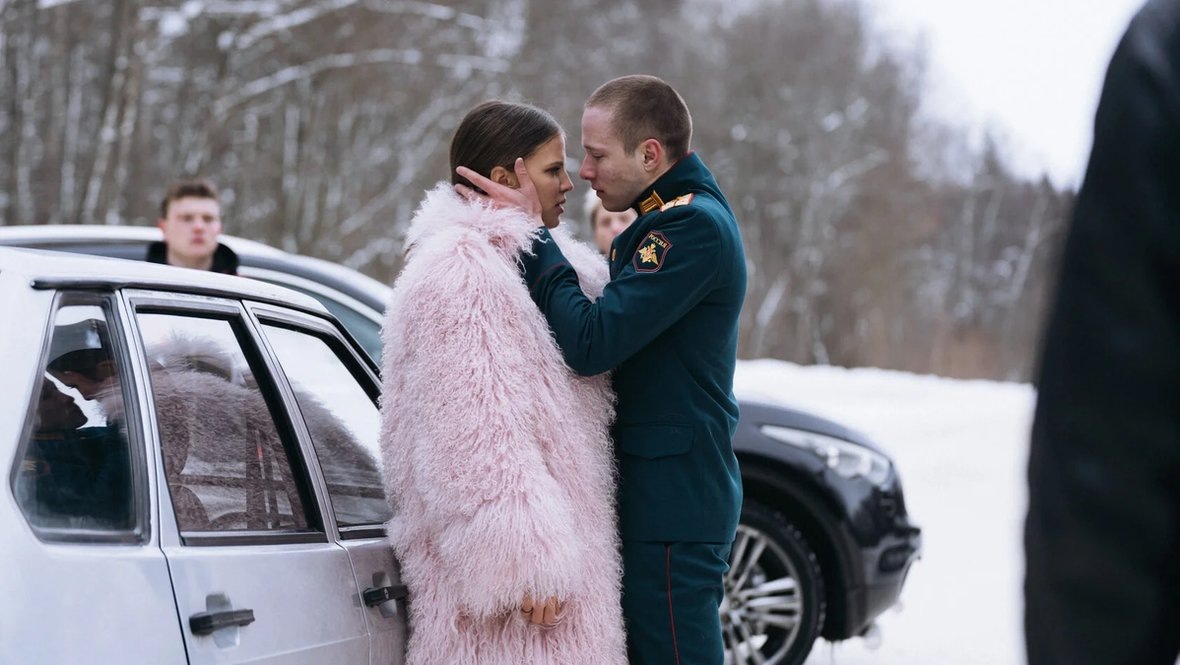    Кадр из сериала «Ландыши», режиссеры Александр Карпиловский и Илья Шпота, НМГ Студия, Всемирные русские студии, Удача ХХI