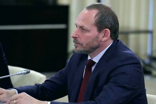    Bloomberg узнал об отказе Аркадия Воложа от гражданства России (фото: kremlin.ru)