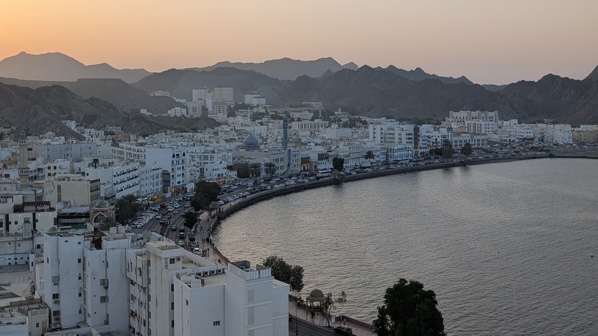 Вид на набережную в районе Матрах