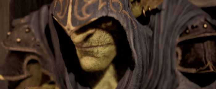 Gif картинка "Гоблин смотрит на свою руку"