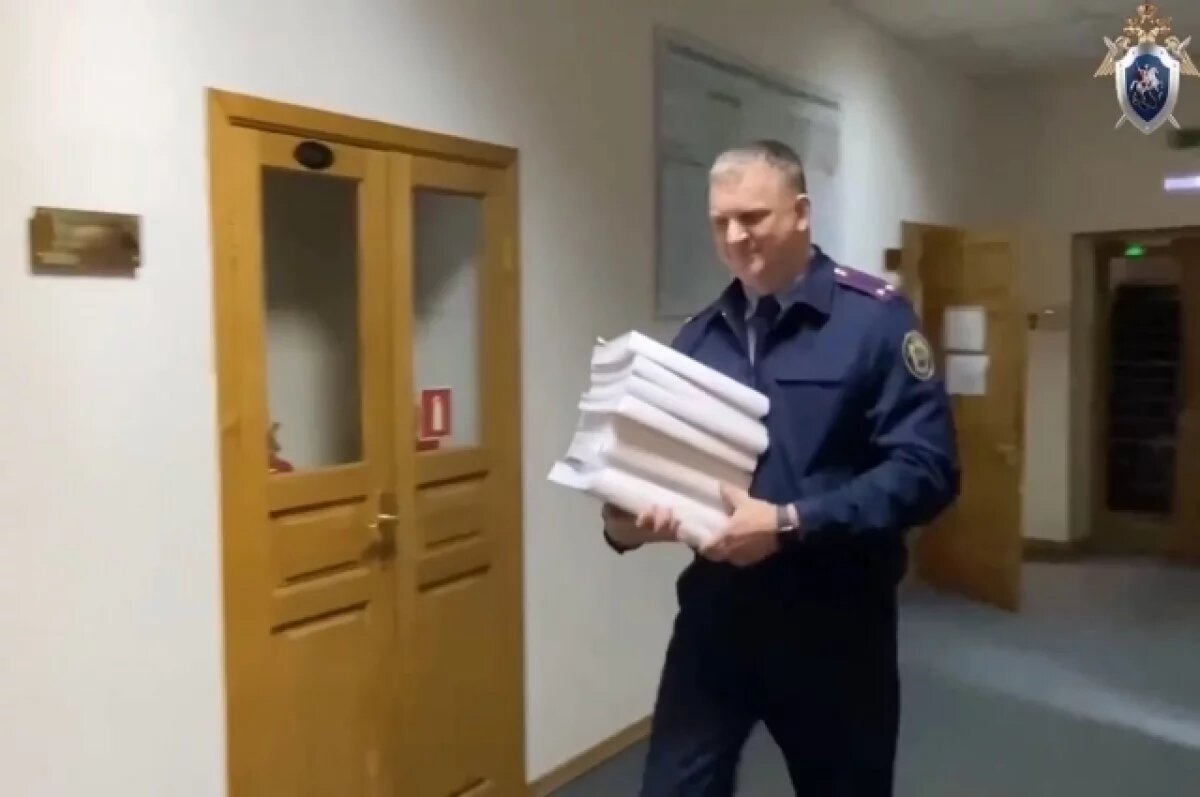    Глава регионального СК провел прием граждан по жилищным вопросам