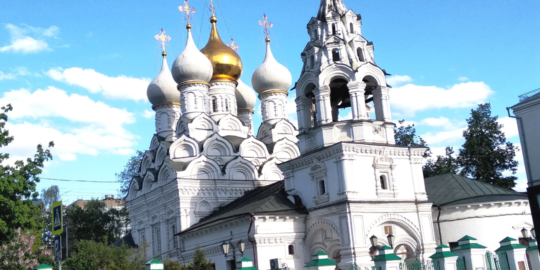 Арбатскими переулками: между Арбатом и Новым Арбатом.