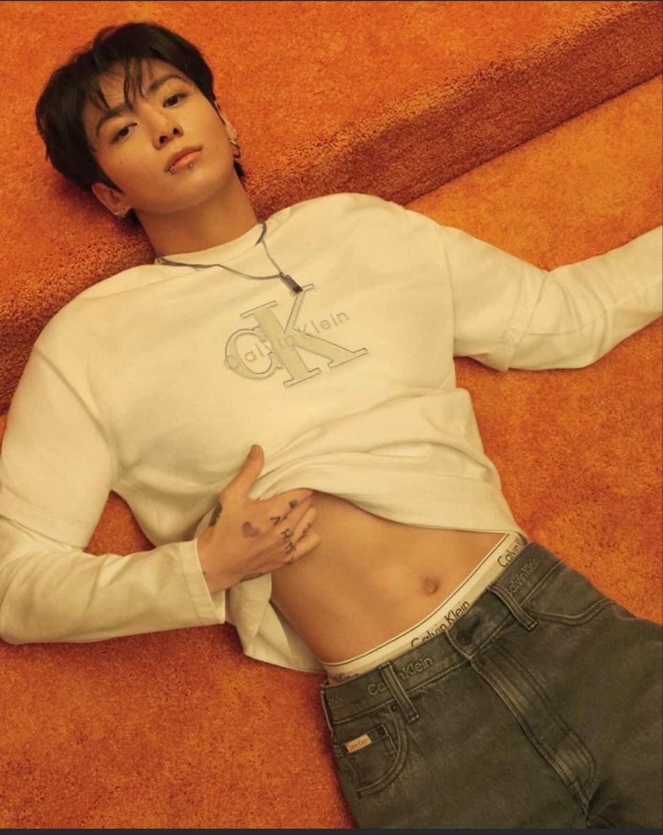 Подманивает!