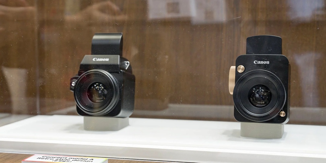 Canon представила прототип камеры с видоискателем на уровне пояса в стиле Rolleiflex