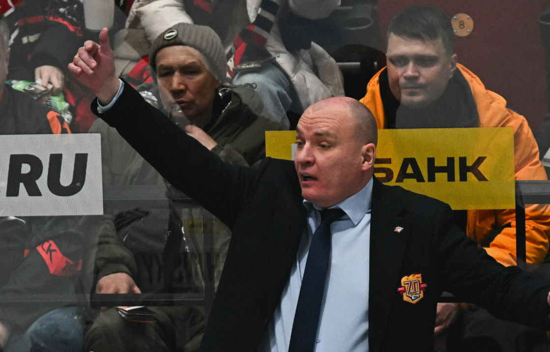 Андрей Разин был удален за неспортивное поведение. Фото: соцсети