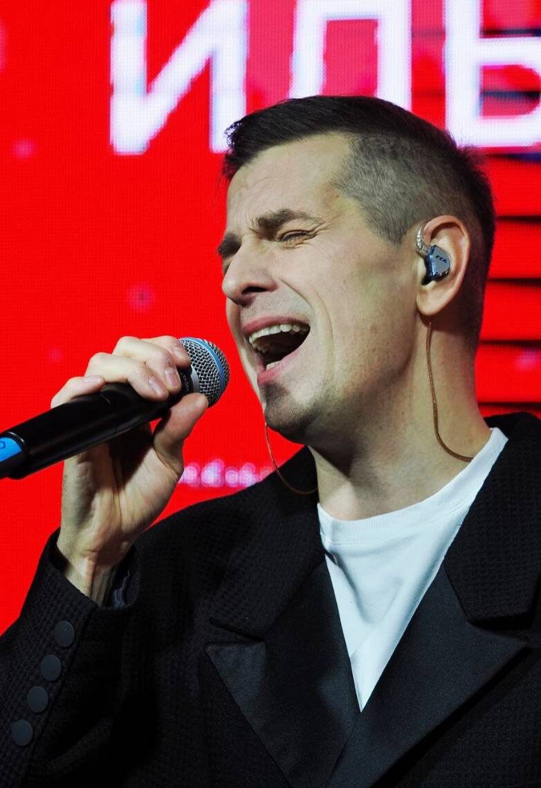    Илья Дуров не смог развернуть к себе никого из наставников шоу "Голос"Соцсети Ильи Дурова