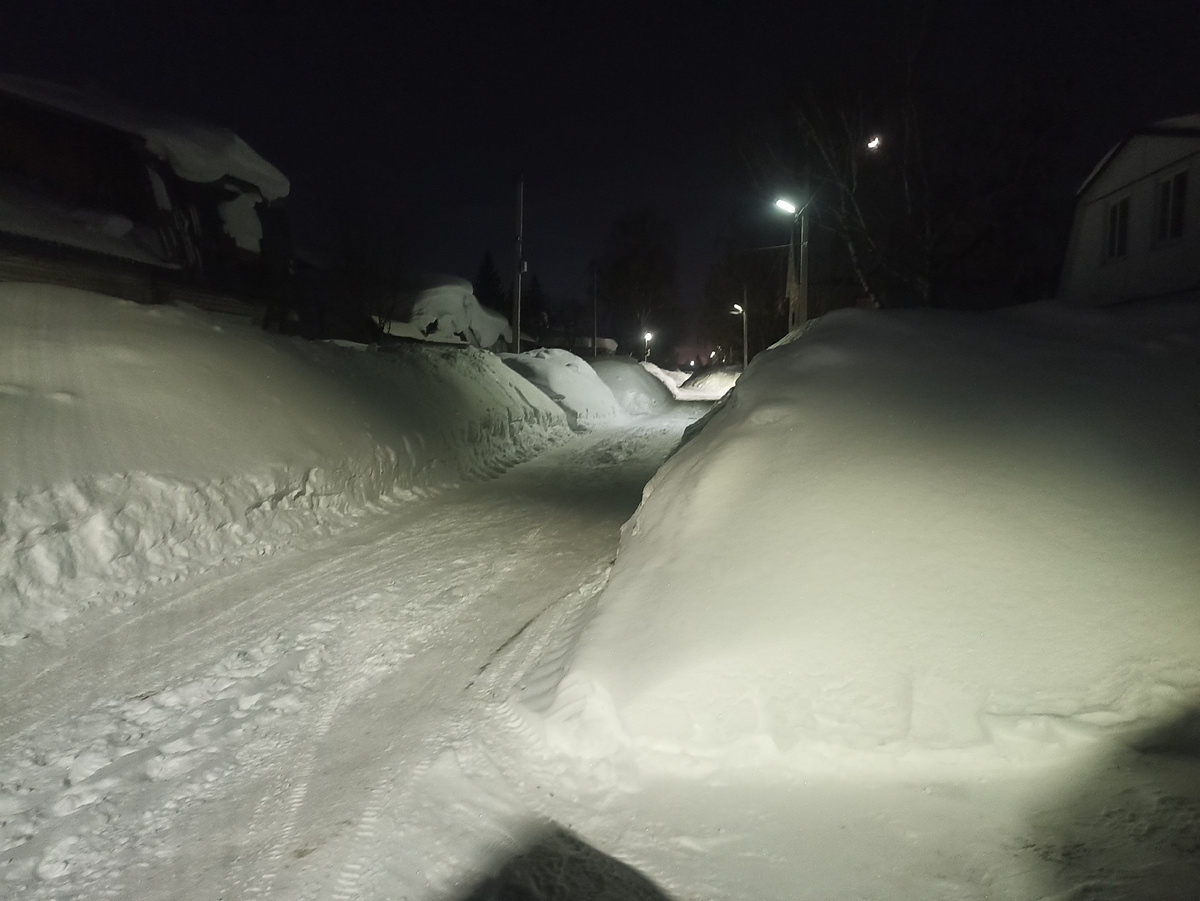 И свернуть некуда