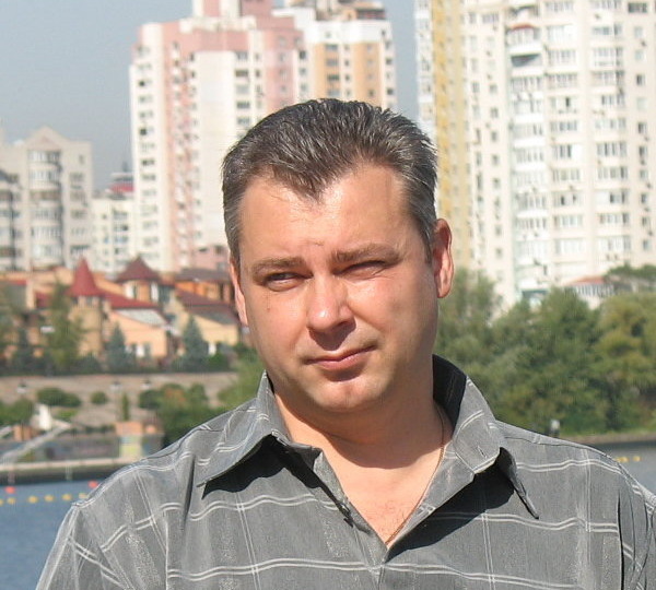 Брат (48 лет) не купил маме ни одного лекарства за 10 лет. Зато на поминках первым спросил про наследство