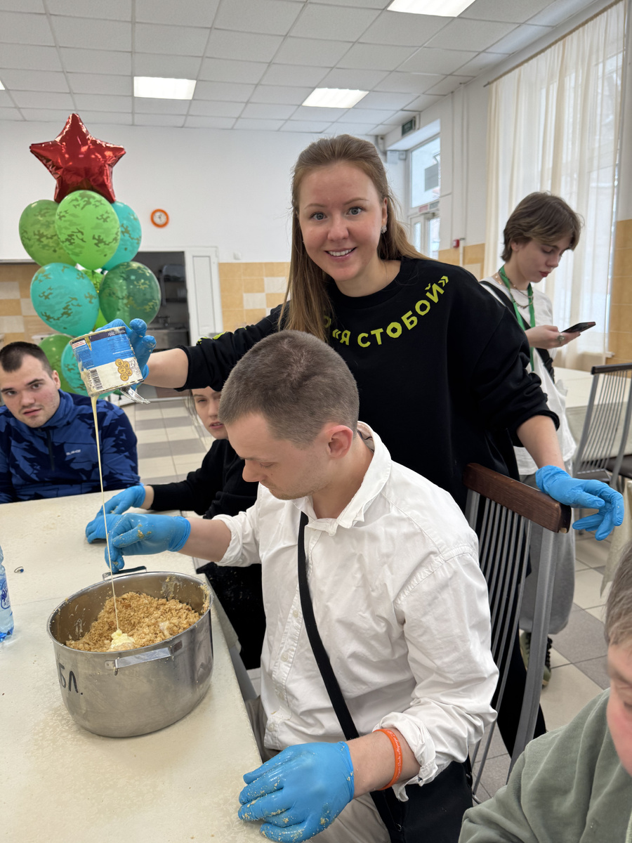 Участники учились готовить в поддерживающей обстановке.