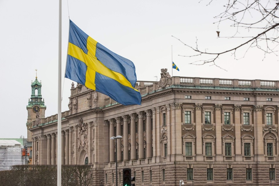    ВС Швеции считают, дрон у авианосца "Шарль де Голль" был российским GLOBAL LOOK PRESS