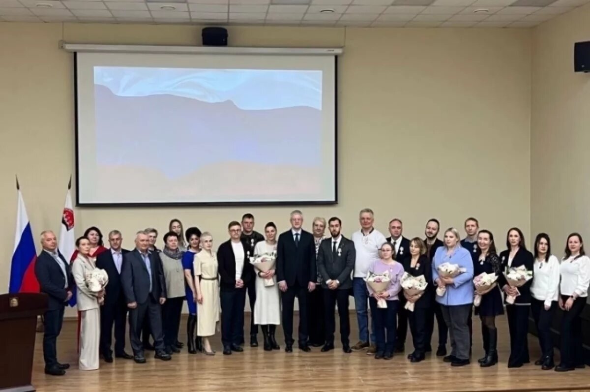    На Камчатке наградили медиков за героизм во время землетрясения