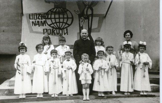 Первое причастие торжественно праздновали даже в коммунистической ПНР