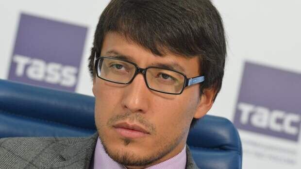 Абзалов: скрытое происхождение, влиятельная жена, бездетность и дикция, которую все обсуждают