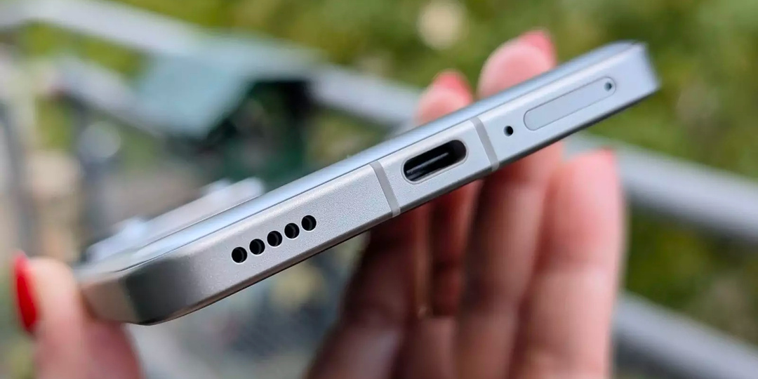 Никаких "Лопат": 6 Лучших компактных смартфонов в 2026 году