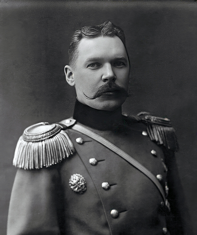 Владимир Григорьевич Фёдоров, один из величайших русских оружейников.
Изобретатель первого в мире прообраза штурмовой винтовки (автомата) и создатель «идеальной», научно обоснованной шашки.