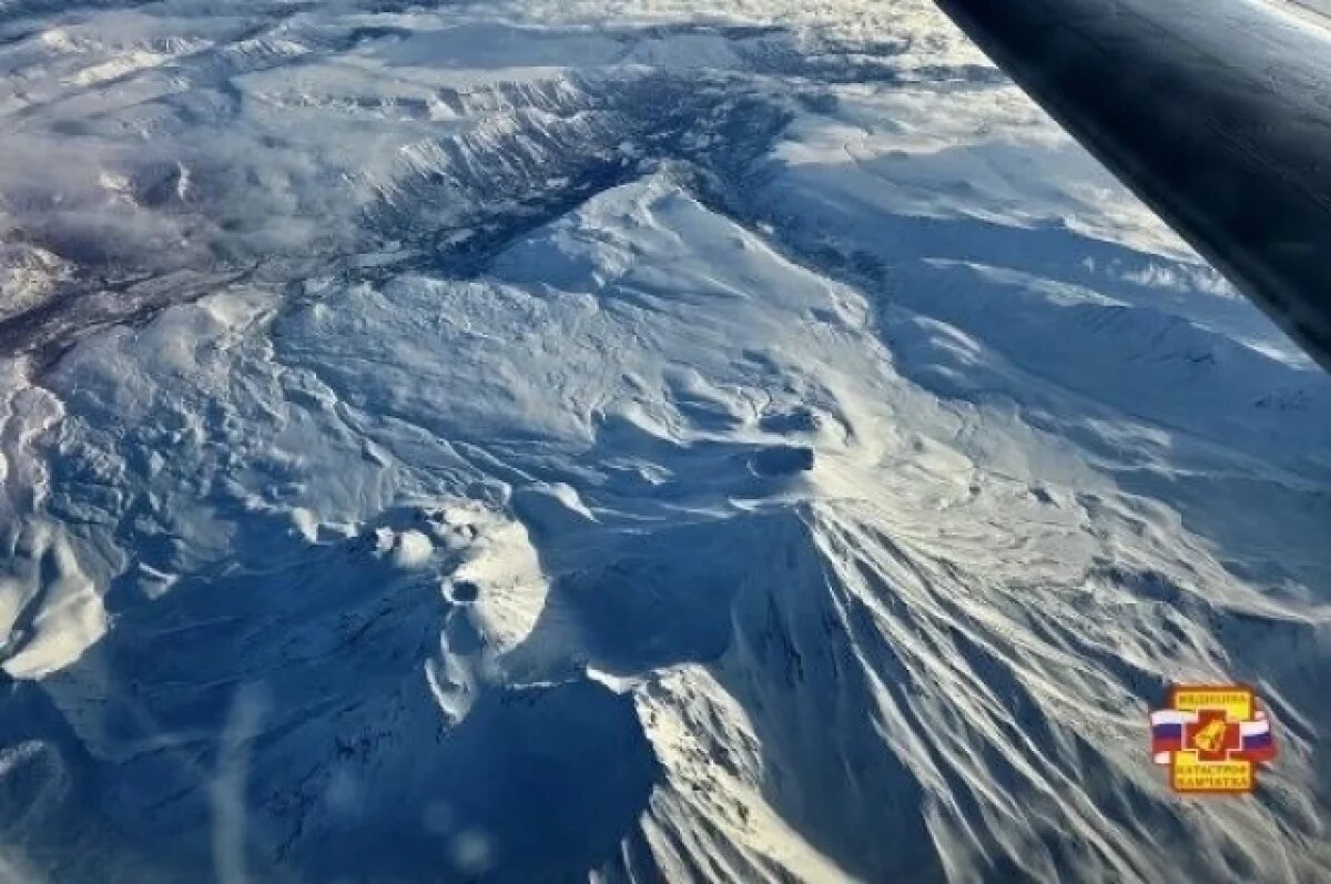    Кадрами вулканов поделились медики во время полета к пациентам на Камчатке